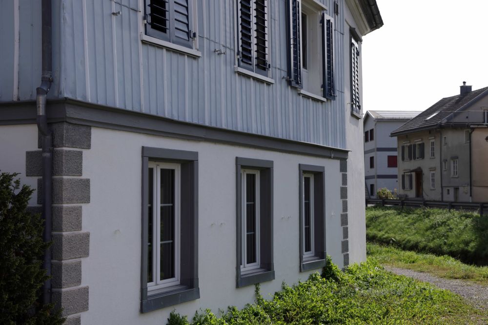 20231001095212 W39 7673