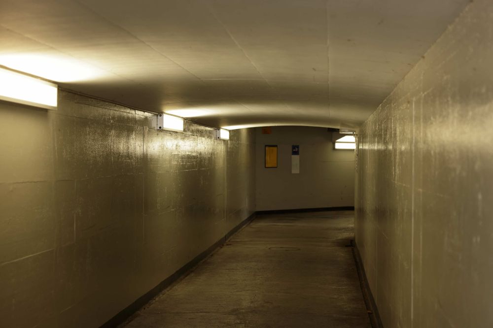 20231001095212 W39 7693