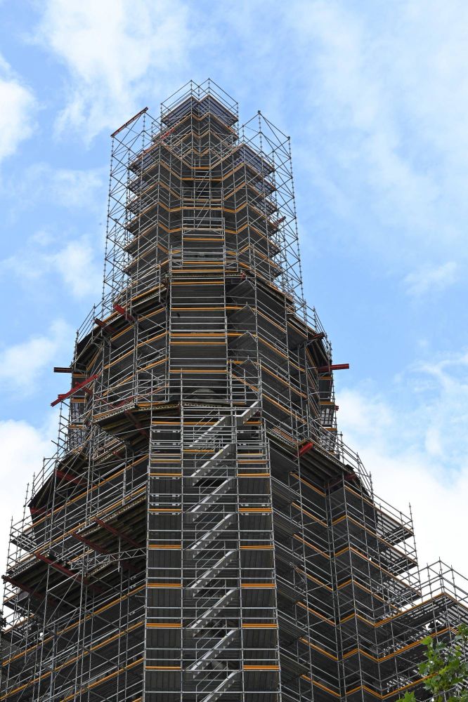 FRCJAusstellung2024 Hauser Jean Pierre 2000